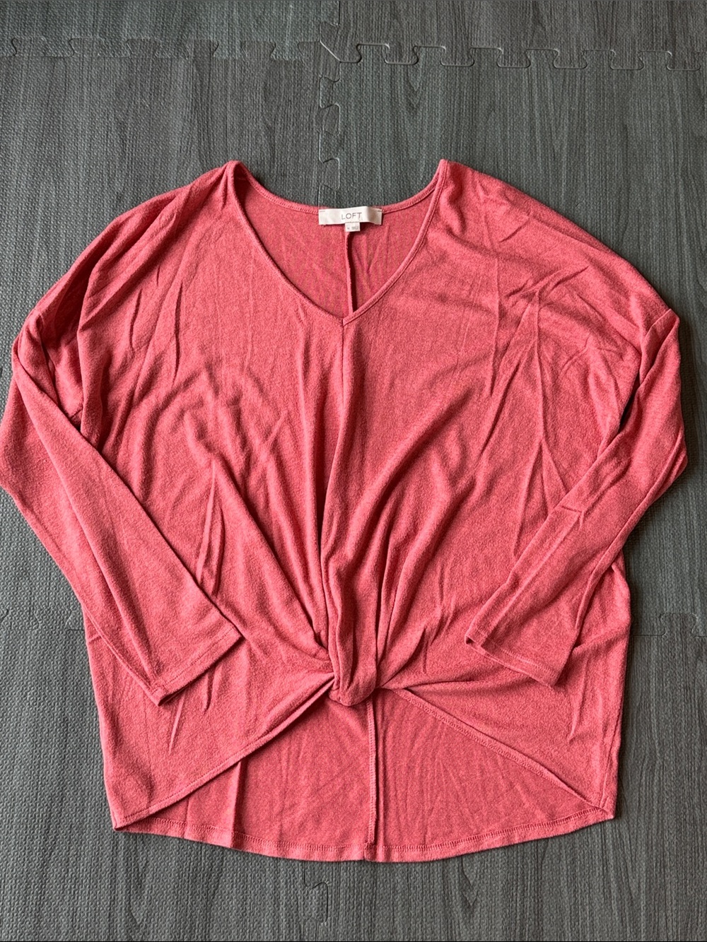 LOFT peach V-Neck Knot-Front Long Sleeve Top - Women’s Size M